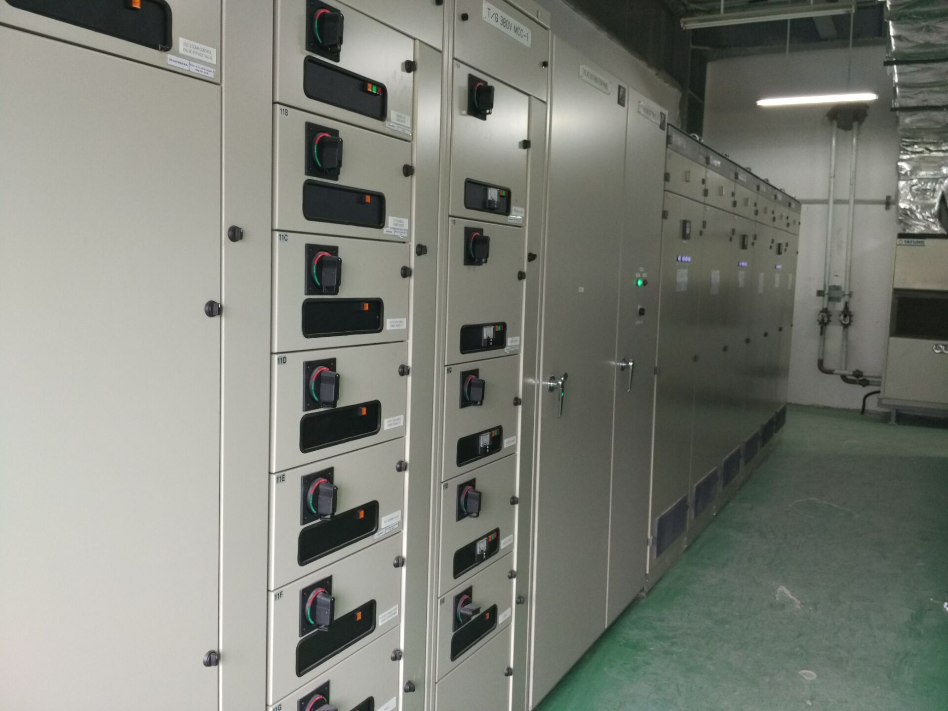 石家莊變頻控制柜|石家莊PLC控制柜|石家莊配電柜|石家莊電氣成套|石家莊自動(dòng)化|石家莊動(dòng)力柜